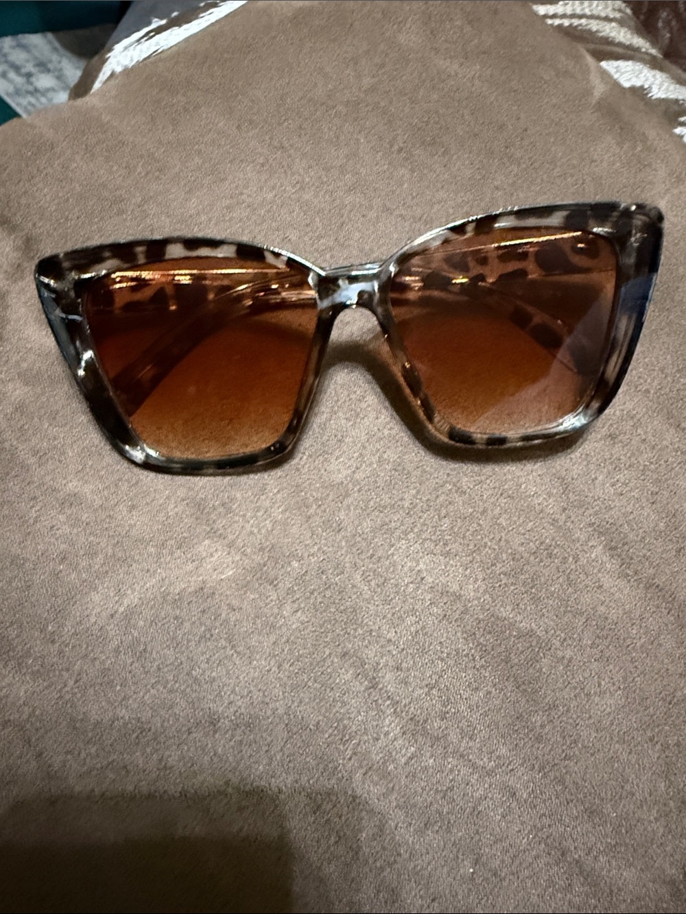 Women’s Black Tortoiseshell Square Sunglasses